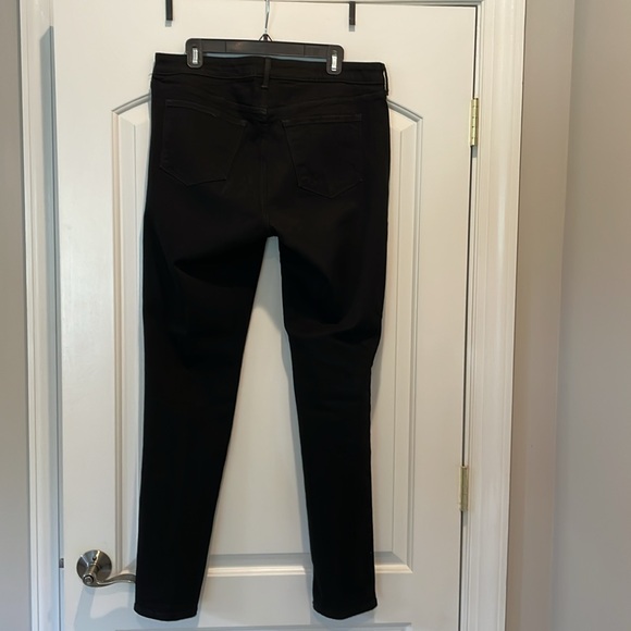 Old Navy tall mid-rise Pop Icon Skinny jeans in black. - Picture 3 of 3